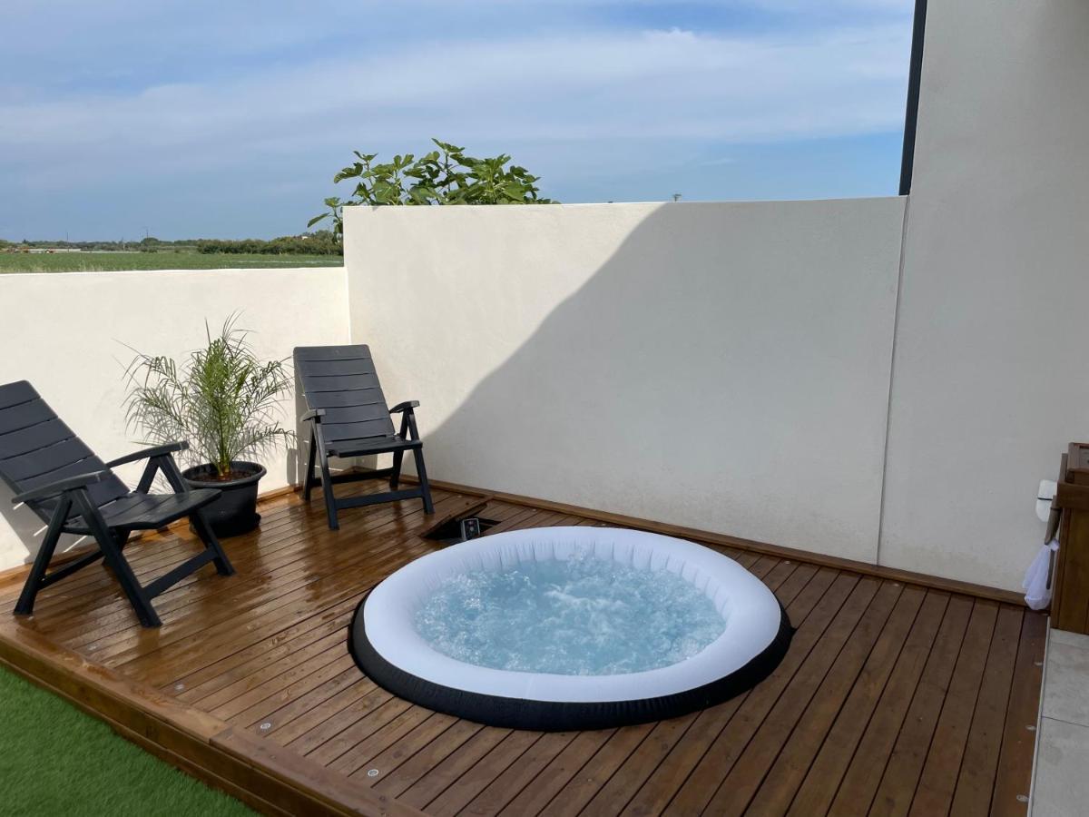 Appartement Avec Spa-Avril A Sept-Camargue 4 Personnes Saint Laurent d'Aigouze Bagian luar foto